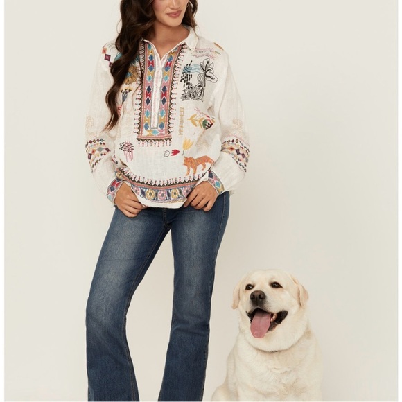 Johnny Was 100% linen embroidered blouse NEW - Picture 2 of 15
